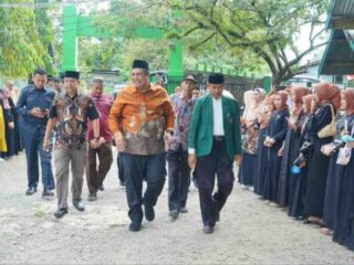 Pengabdian Kolaboratif di Maros: Menyatukan Peran Mahasiswa dan Praktisi Pendidikan